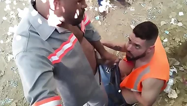 Interracial Fucking in Public Park