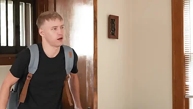 EAT THIS! Twink Noah White gags on DILF Adam Snow's HUMONGUS dick!