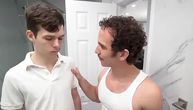 Petite Twink In Doggystyle Receives Deep Bareback Thrusts From Stepfather