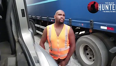 trucker crashing in the yard