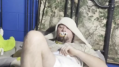 Diaper Mickel&colon; getting off