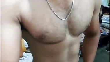 Indian Hunk on Cam