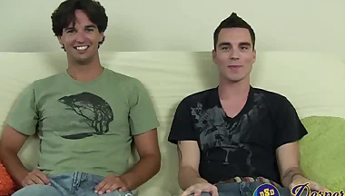 Cheerful dude treats guy with saucy blowjob before facial